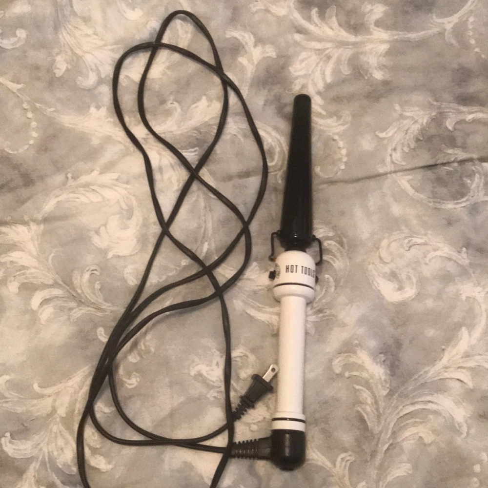 Hot Tools tapered curling iron